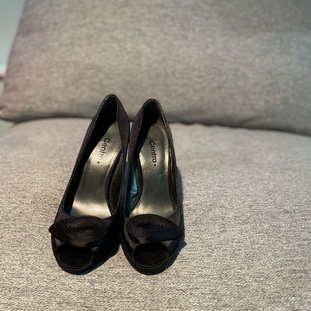 Centro Heel Shoes women’s Black Open Toe.